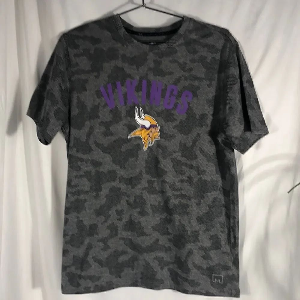 NFL MSX Michael Strahan Camo Vikings Short Sleeve Tee